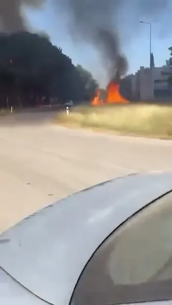 Yalova'da düşen F-16 savaş uçağının kaza anı görüntülendi