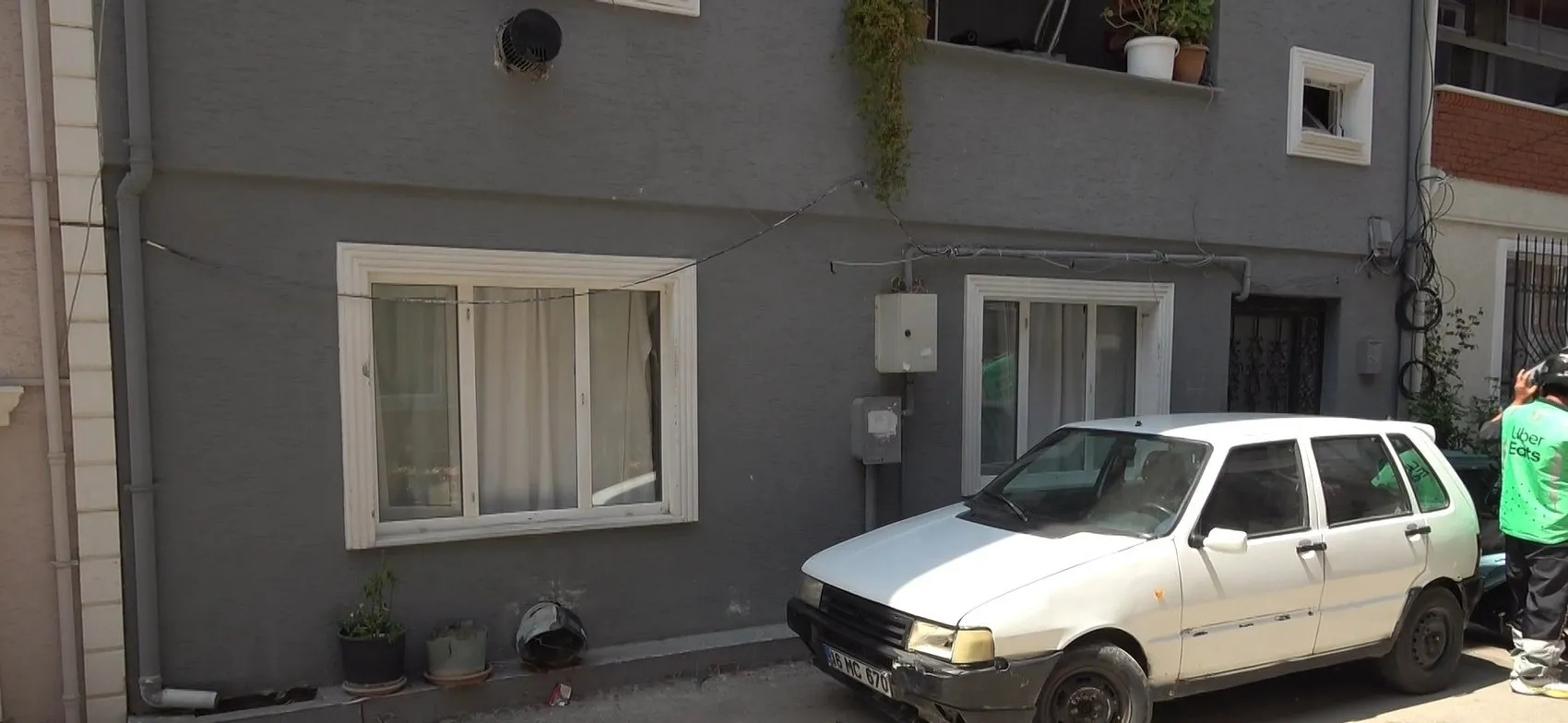 Bursa'da şiddetten kaçarken canından oldu