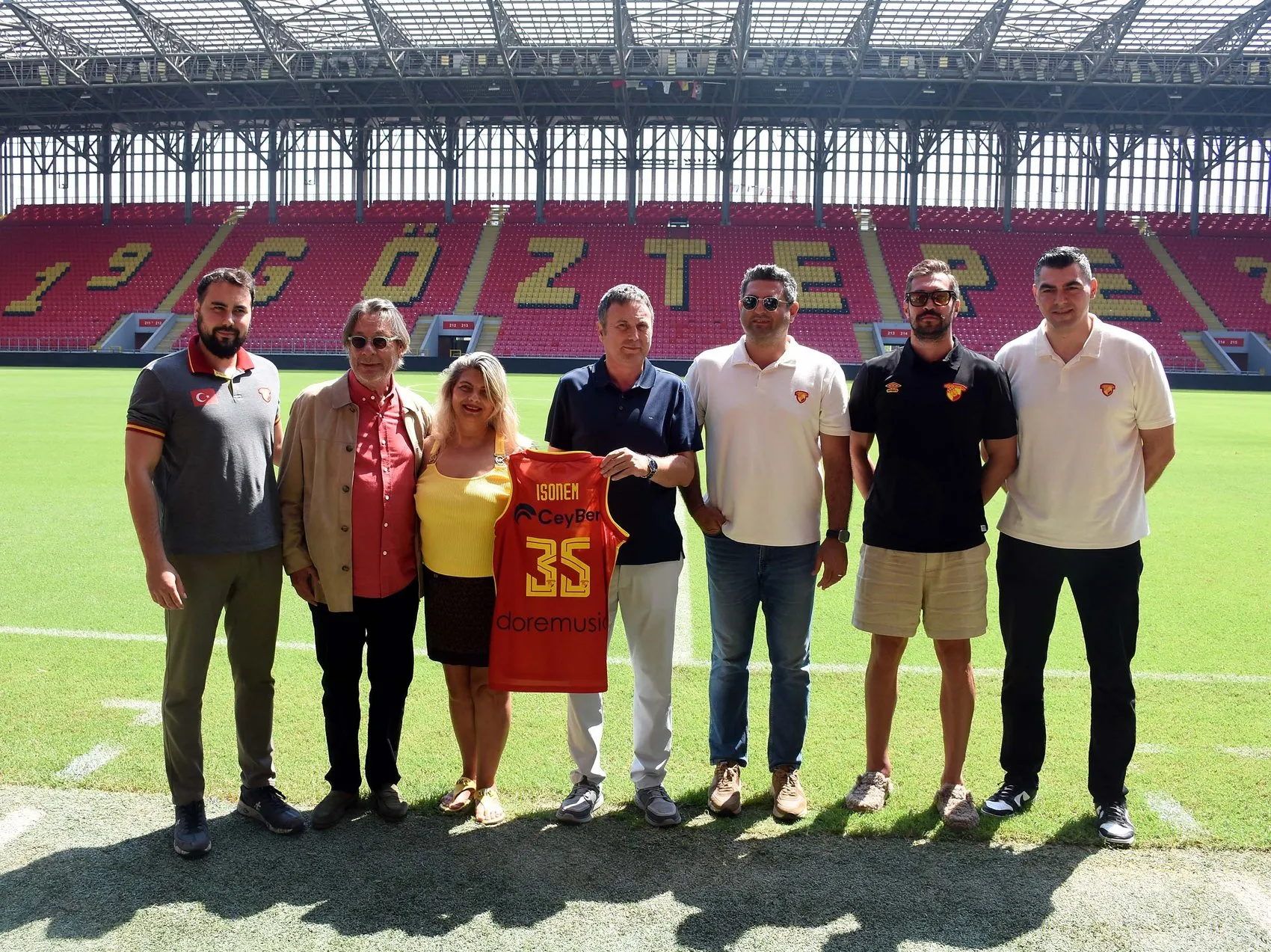 Göztepe basketbol takımına yeni isim sponsoru geldi