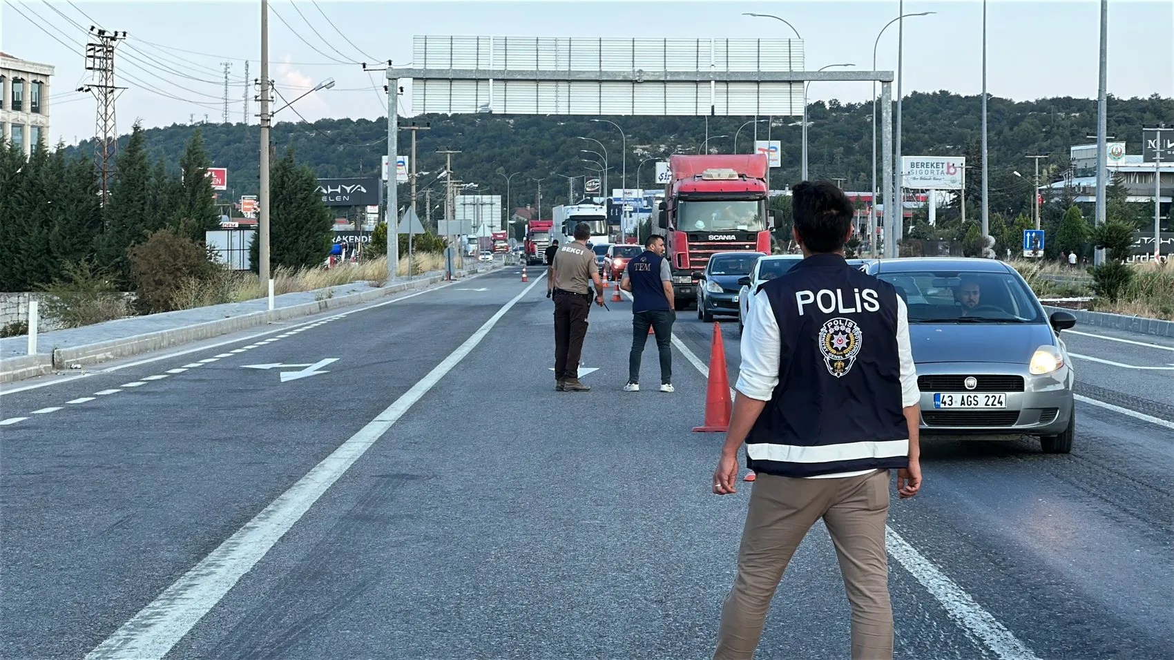 Antalya’daki kundakçı Kütahya yolunda yakalandı