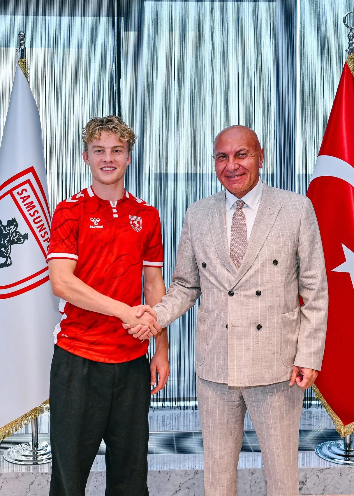 Samsunspor’un yeni sağ kanadı Danimarka’dan geldi