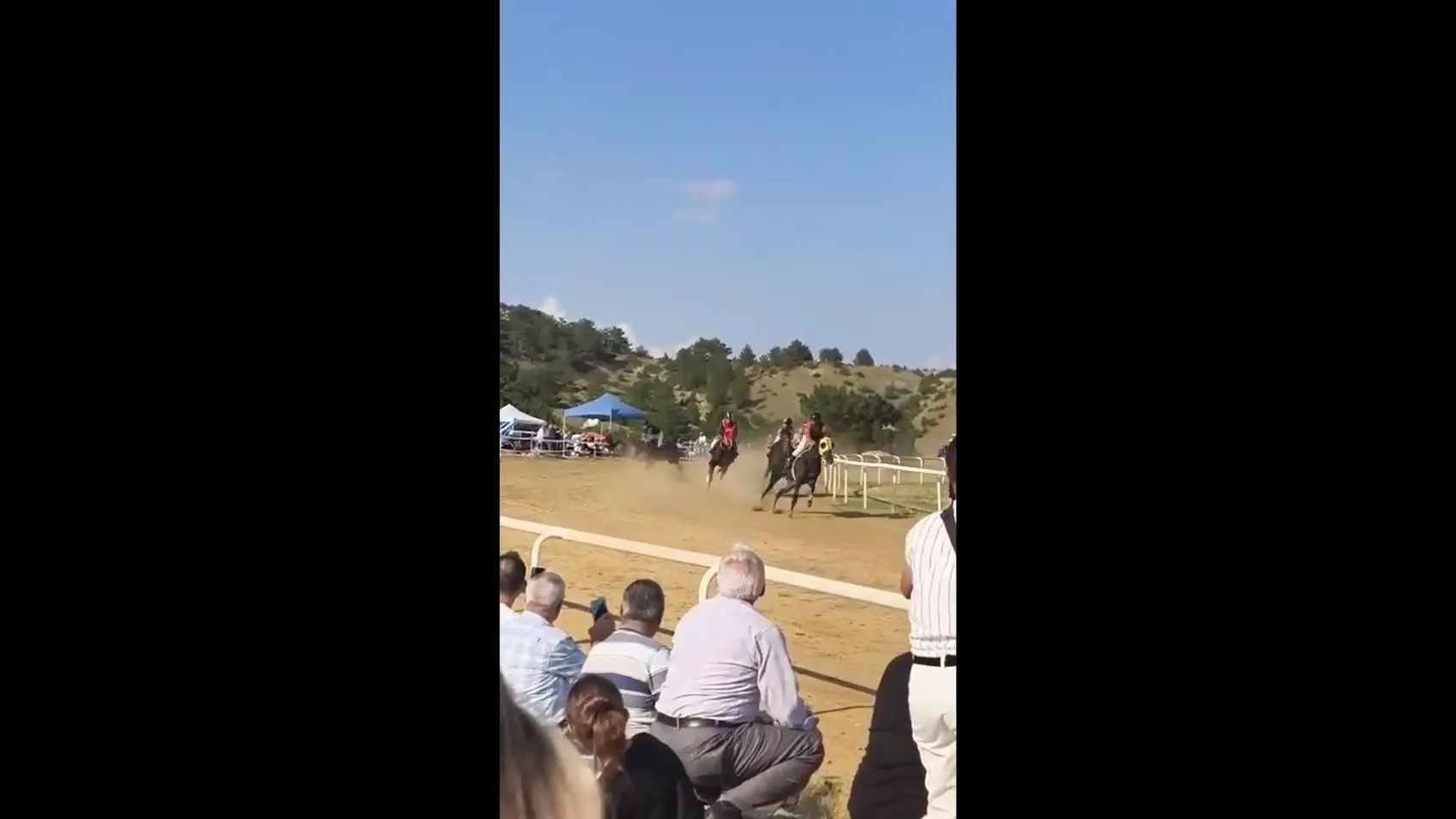 Taşköprü festivalinde at yarışında korkutan kaza