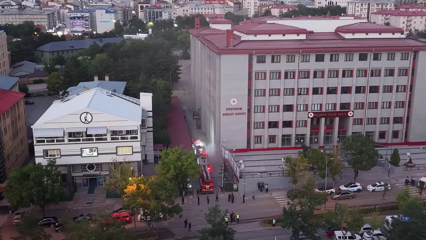 Erzurum Adliyesi’nde yangın paniği