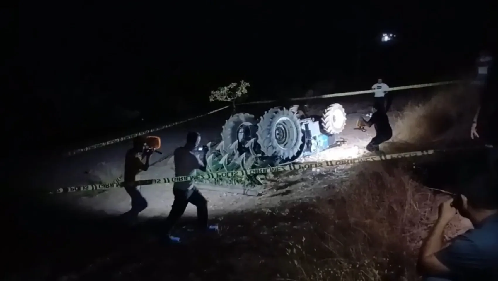 Bozova'da Traktör Devrildi, 65 Yaşındaki Çiftçi Hayatını Kaybetti
