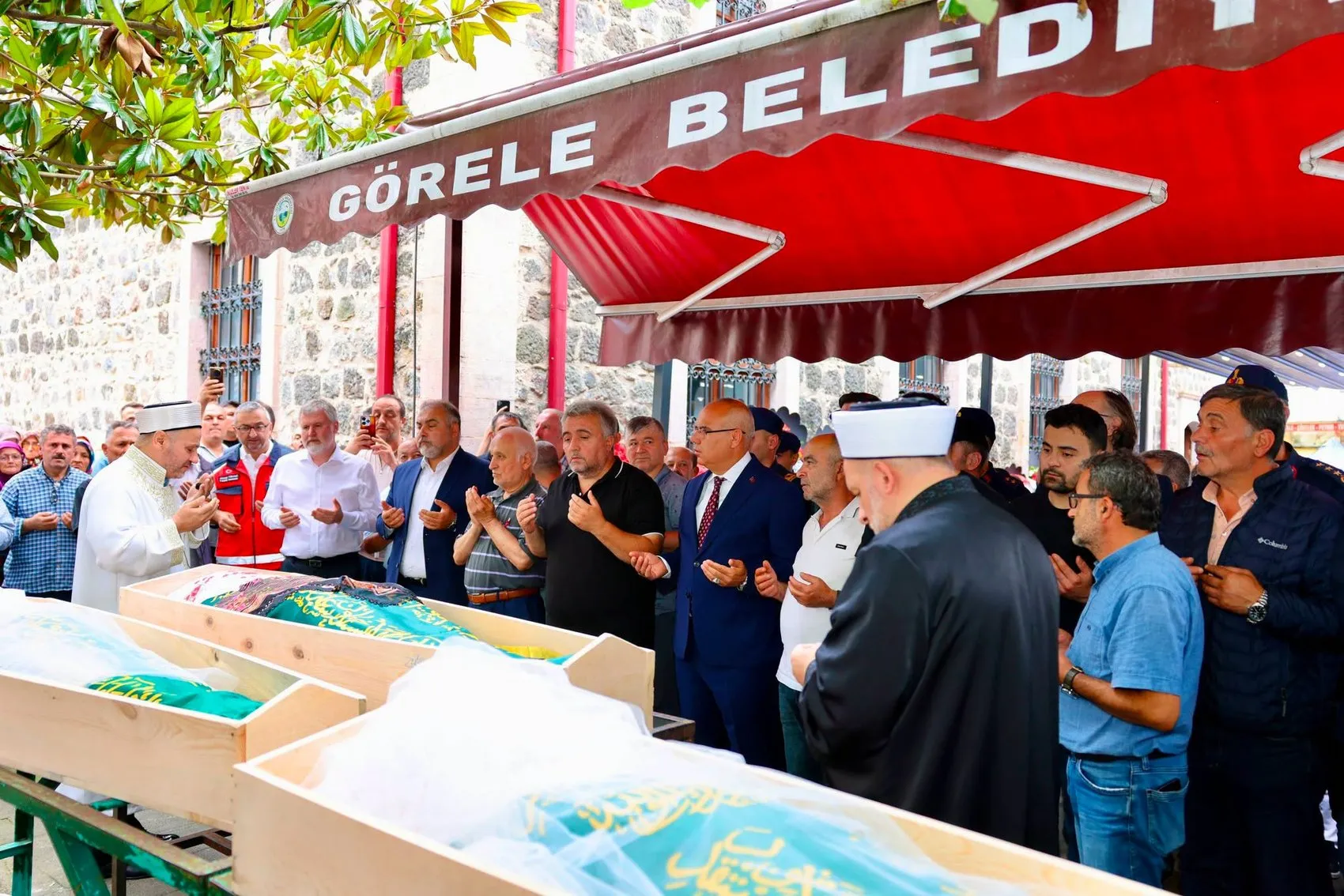 Giresun’da dere felaketi sonrası üç kişilik aile toprağa verildi