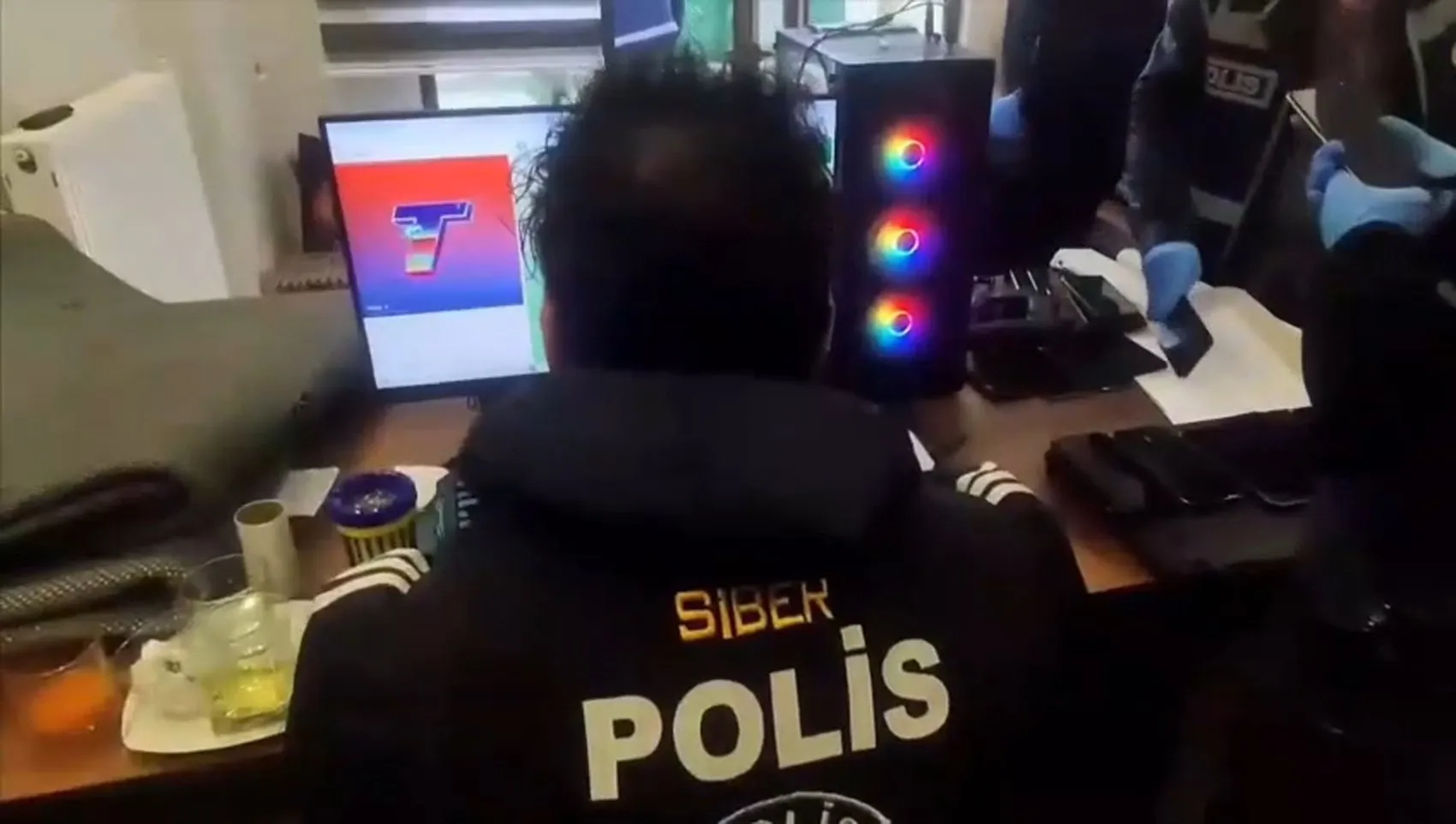 Afyon merkezli sanal bahis çetesine 1.2 milyarlık darbe