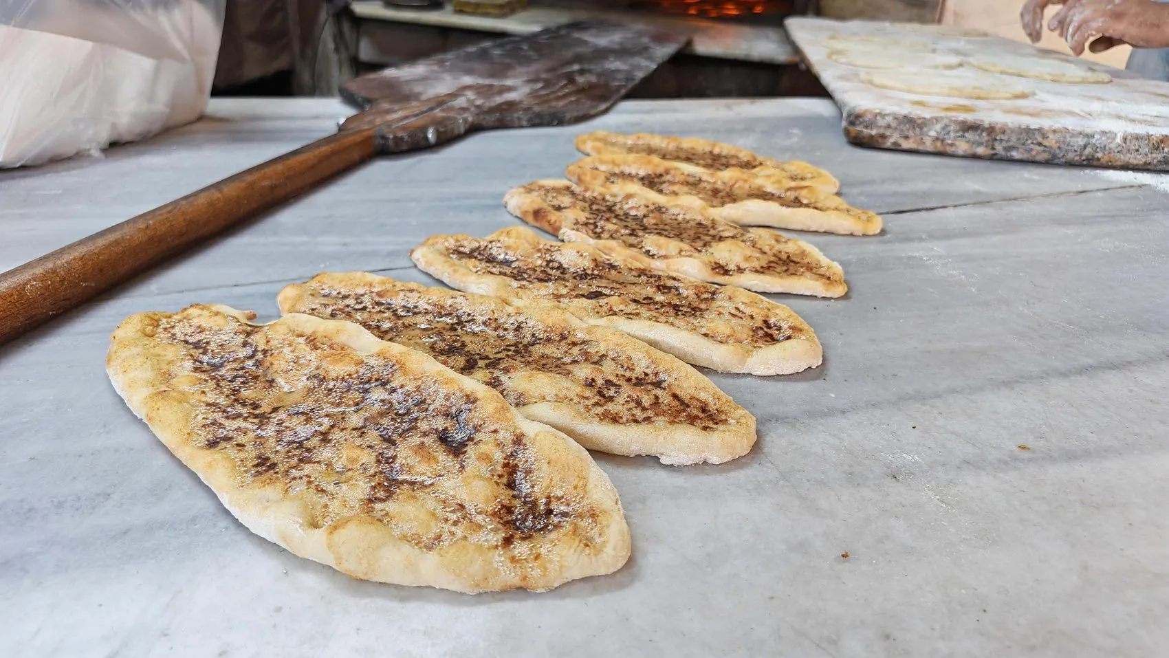 Manisa Demirci’de 107 yıllık pide geleneği sürüyor