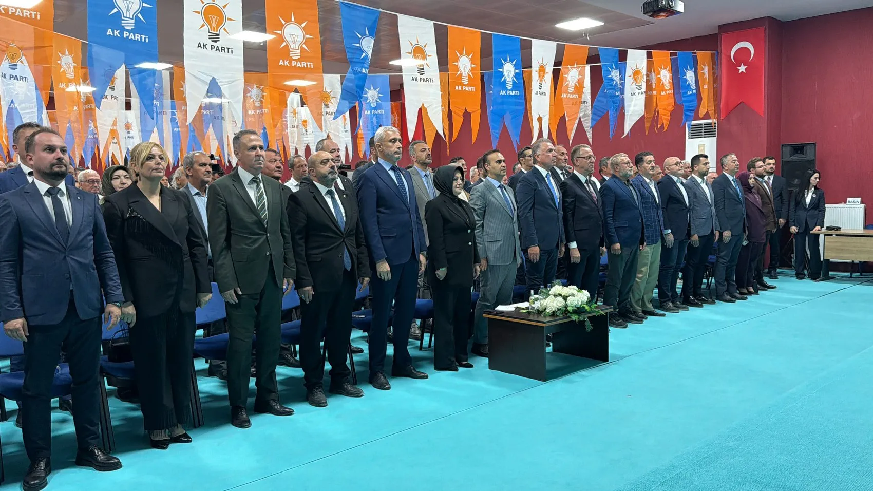 Kütahya'da Bakan Kacır'dan 2028 mesajı Rekor oyla Cumhurbaşkanımızı seçeceğiz