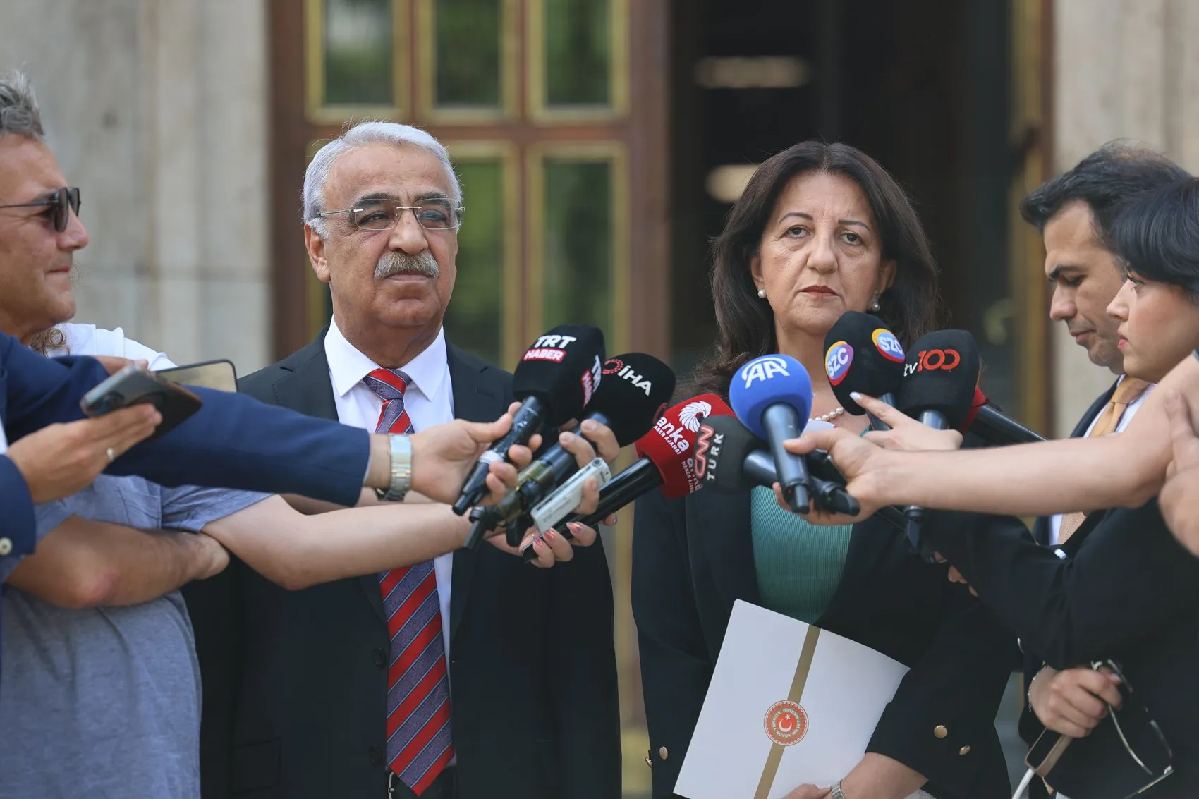 DEM Parti heyeti Külliye yolunda hız bekliyor