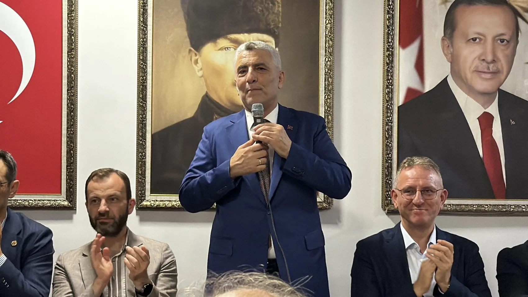 AK Parti saflarına yeni katılımlar gerçekleşti