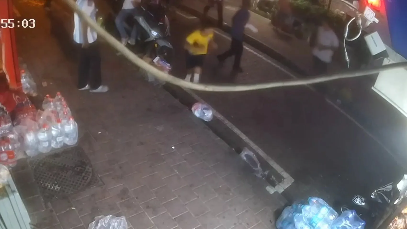 Fatih'te sokak kavgası kanlı bitti