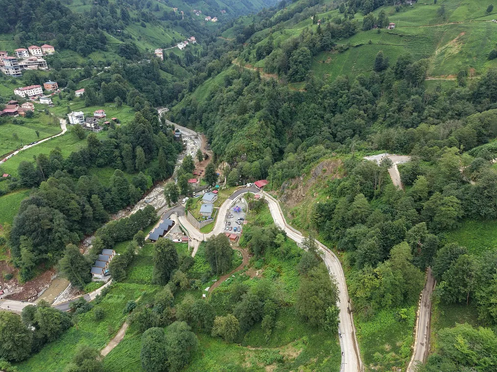 Rize’de tahta arabalar hız rekoru kırdı
