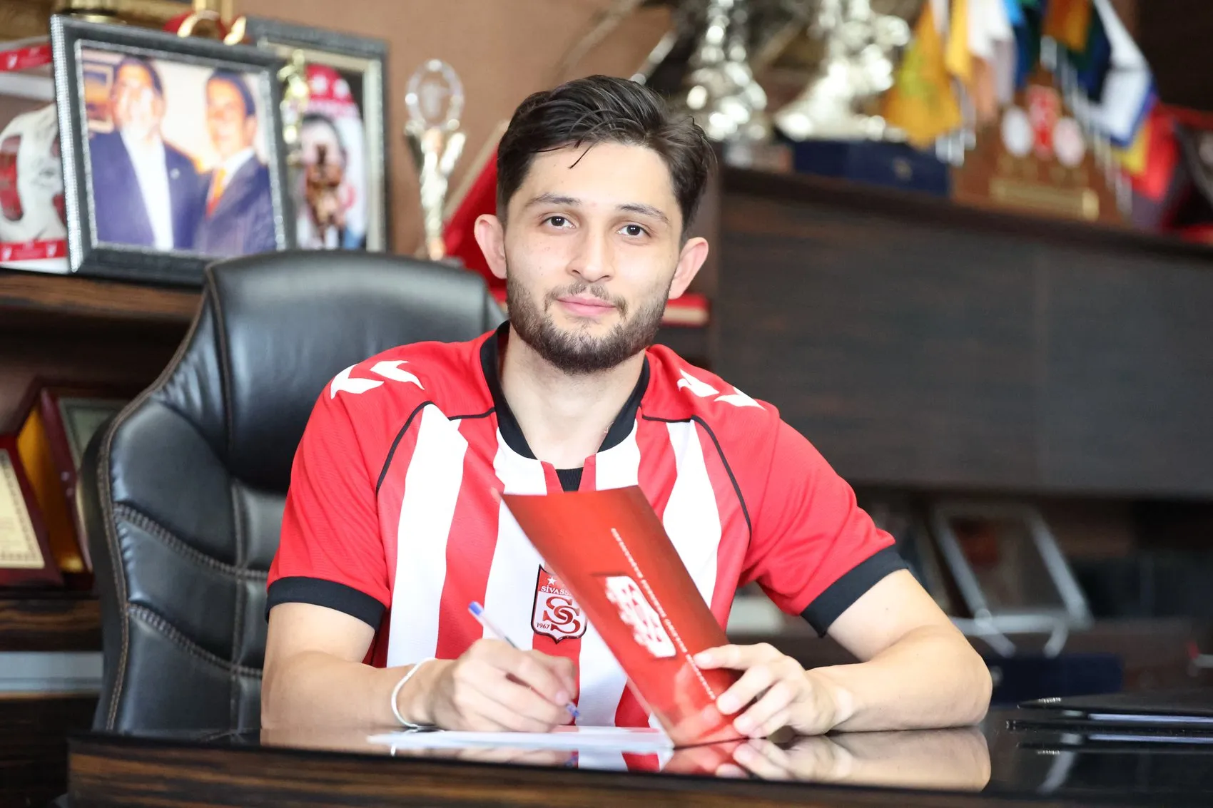 Sivasspor transfer engelini aştı ve dört ismi kadrosuna kattı