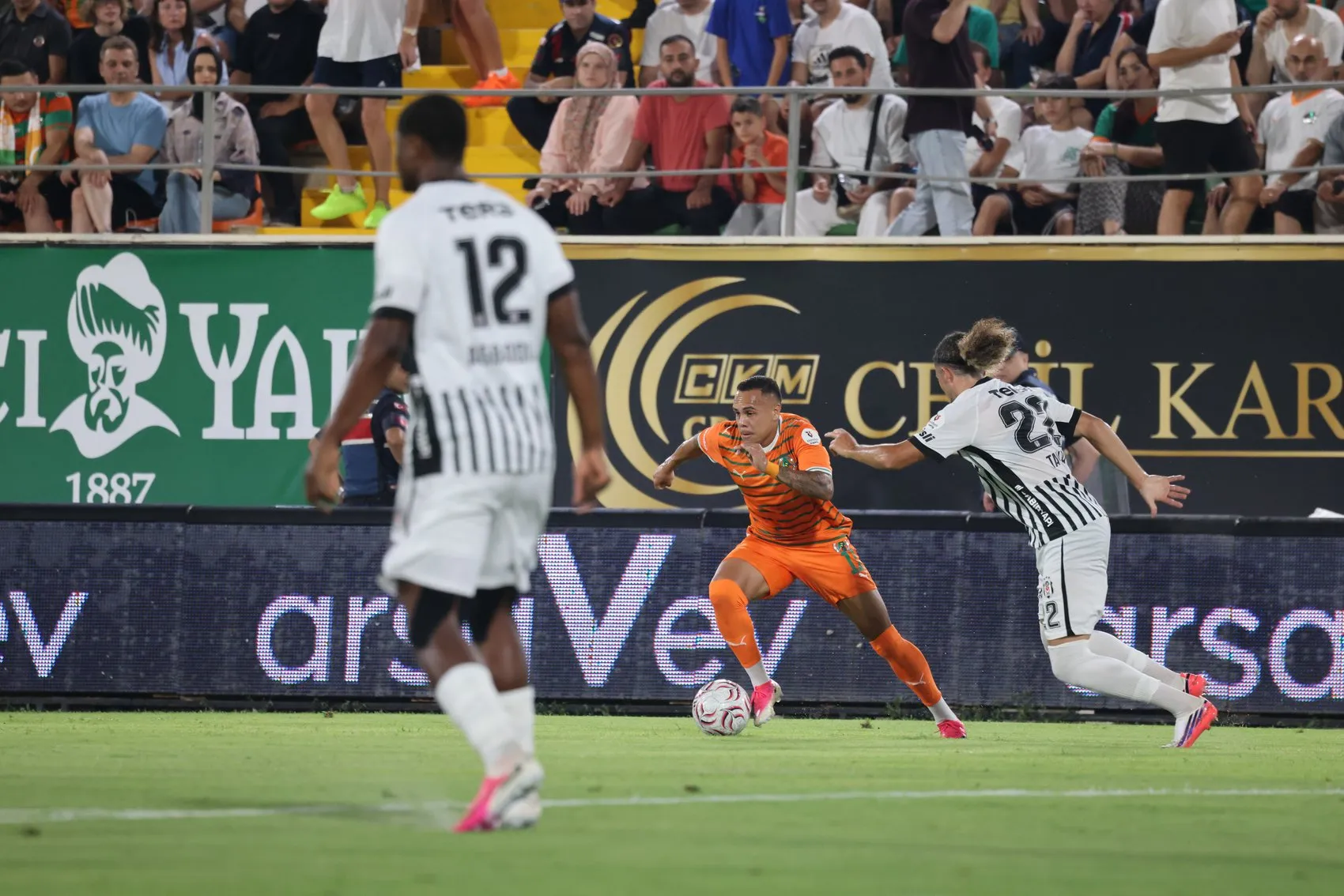 Beşiktaş Alanya'da Takıldı, Lima'nın Kafası Yetmedi