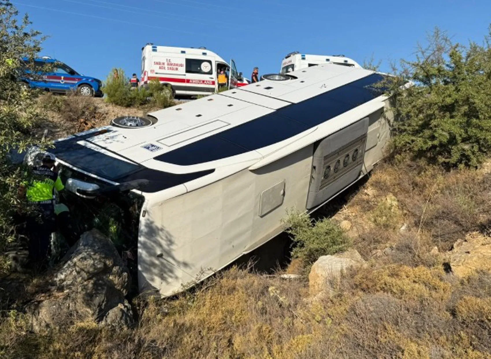 İzmir Menderes'te Sabah Saatlerinde Acı Kaza İki Kişi Hayatını Kaybetti
