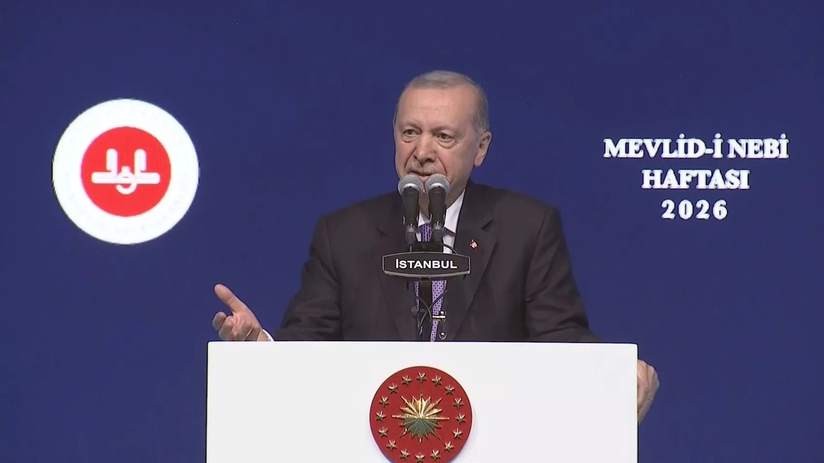 İstanbul'da Mevlid-i Nebi coşkusu Erdoğan'dan İslam dünyasına birlik çağrısı