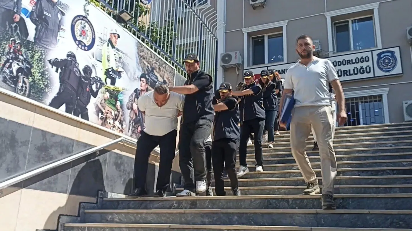 İnternetten ev bulacaklardı, altınlarını dolandırıcılara kaptırdılar