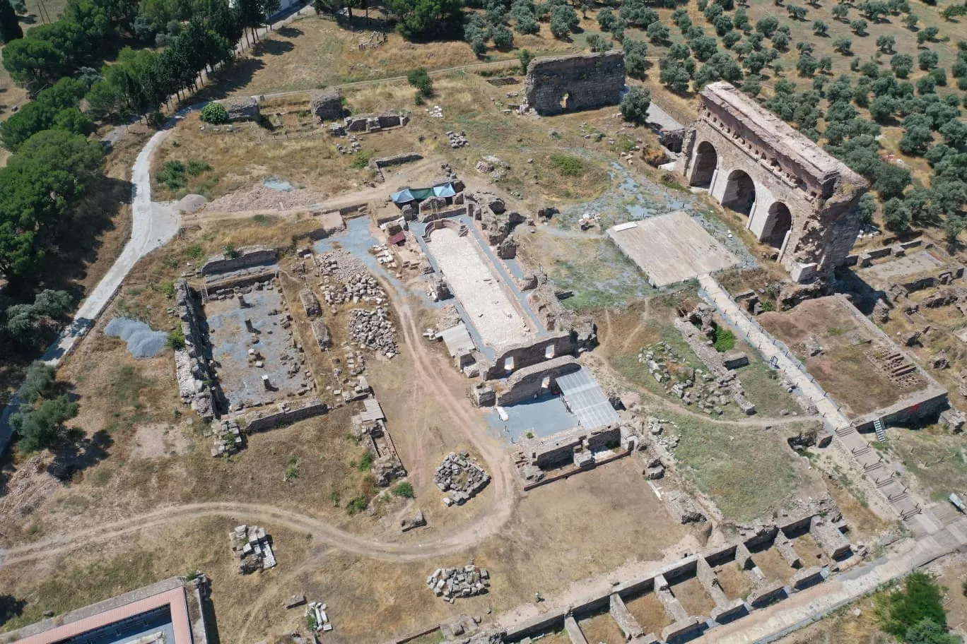 Aydın’da 2 bin yıllık dev havuz gün yüzüne çıktı