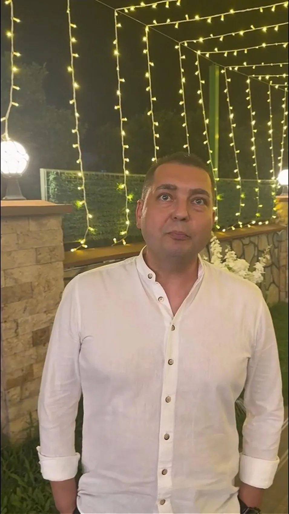 Nikaha bir gün kala ayrıldı, iptal edemediği salonda akrabalarıyla eğlendi