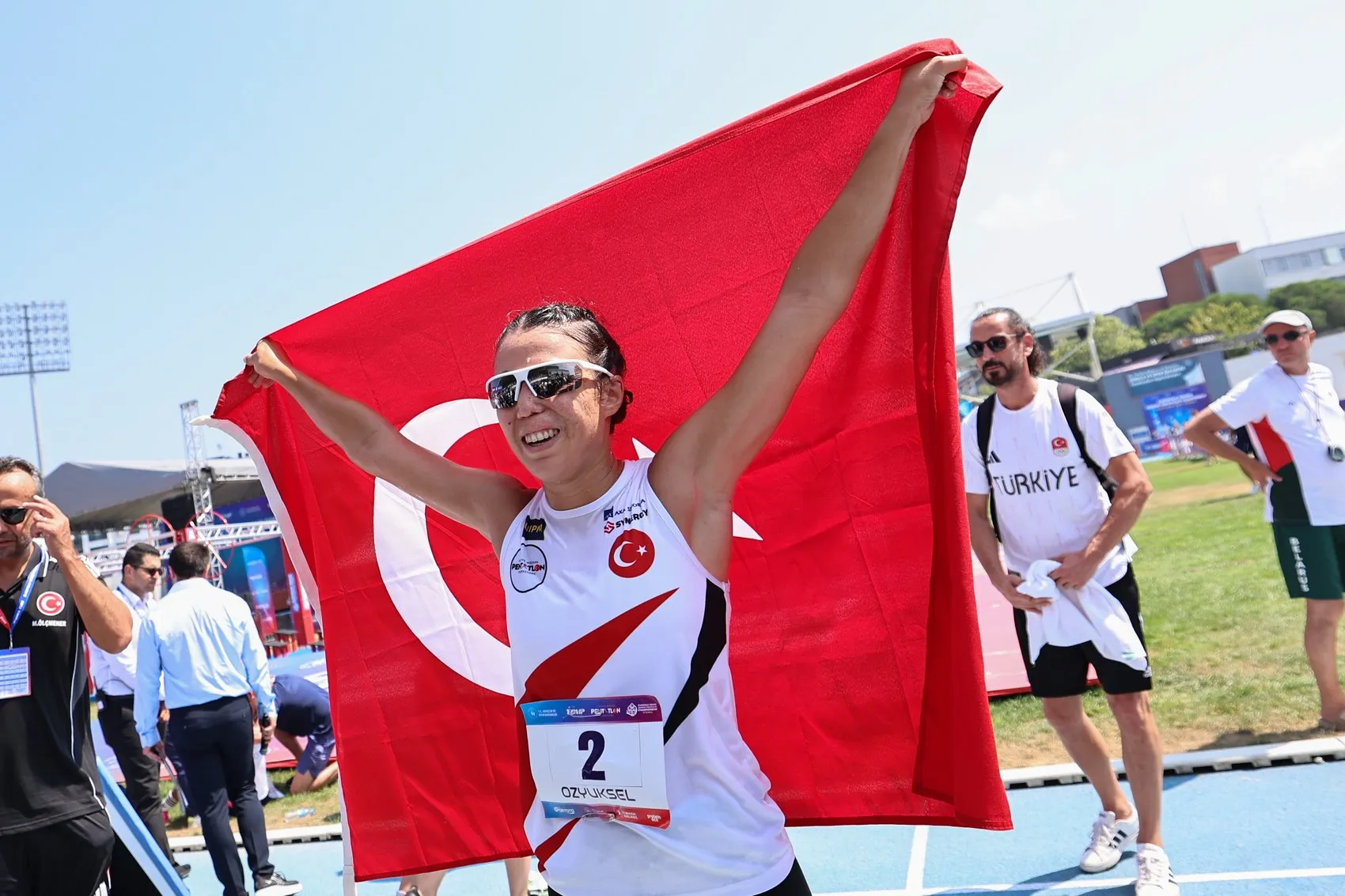 İlke Özyüksel Avrupa zirvesinde tarih yazdı
