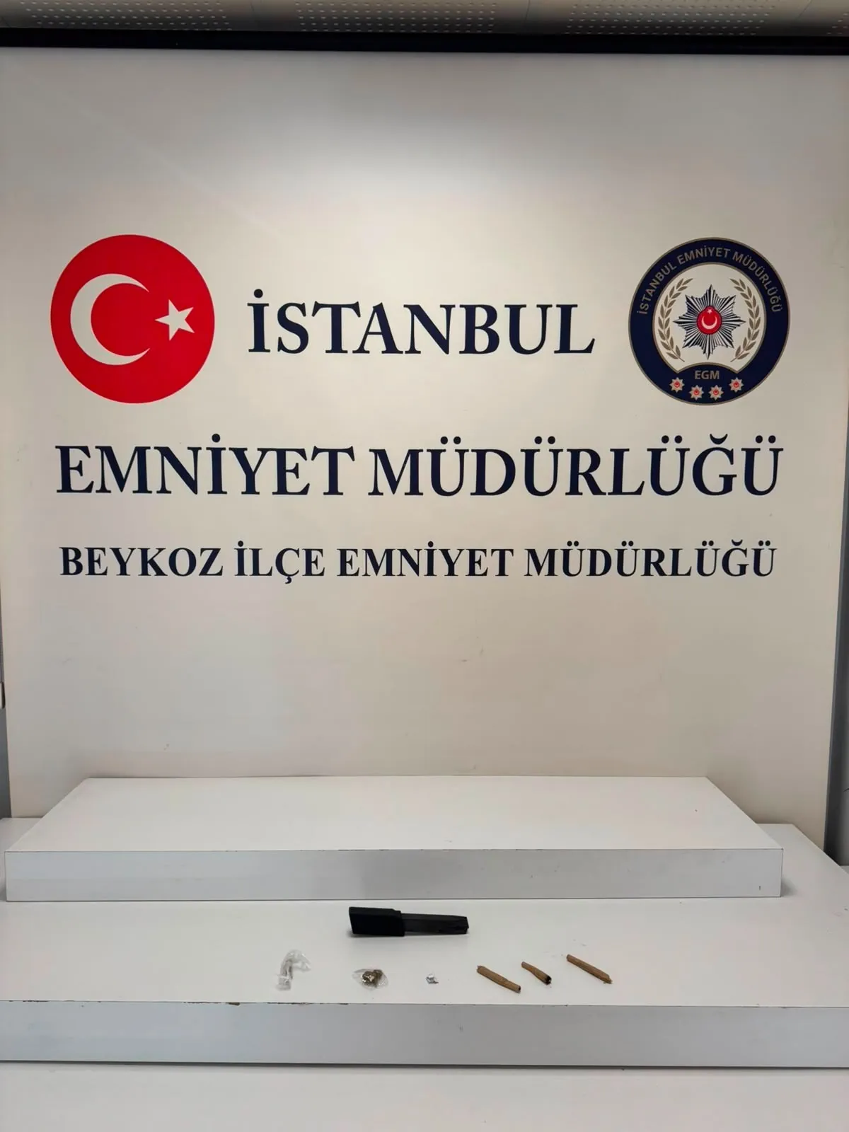 Kurye çantasına saklanmış uyuşturucu operasyonu