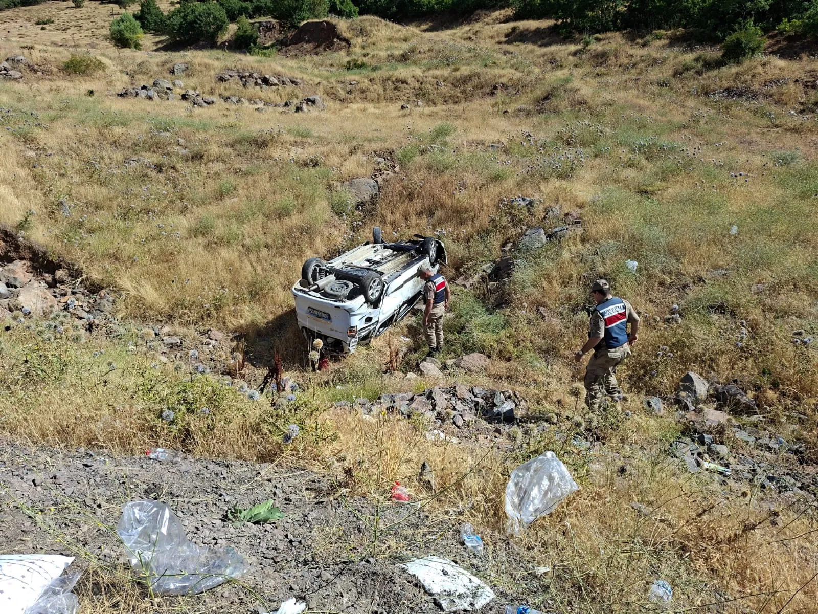 Bingöl yolunda trafik kazası Altı kişi hastaneye kaldırıldı