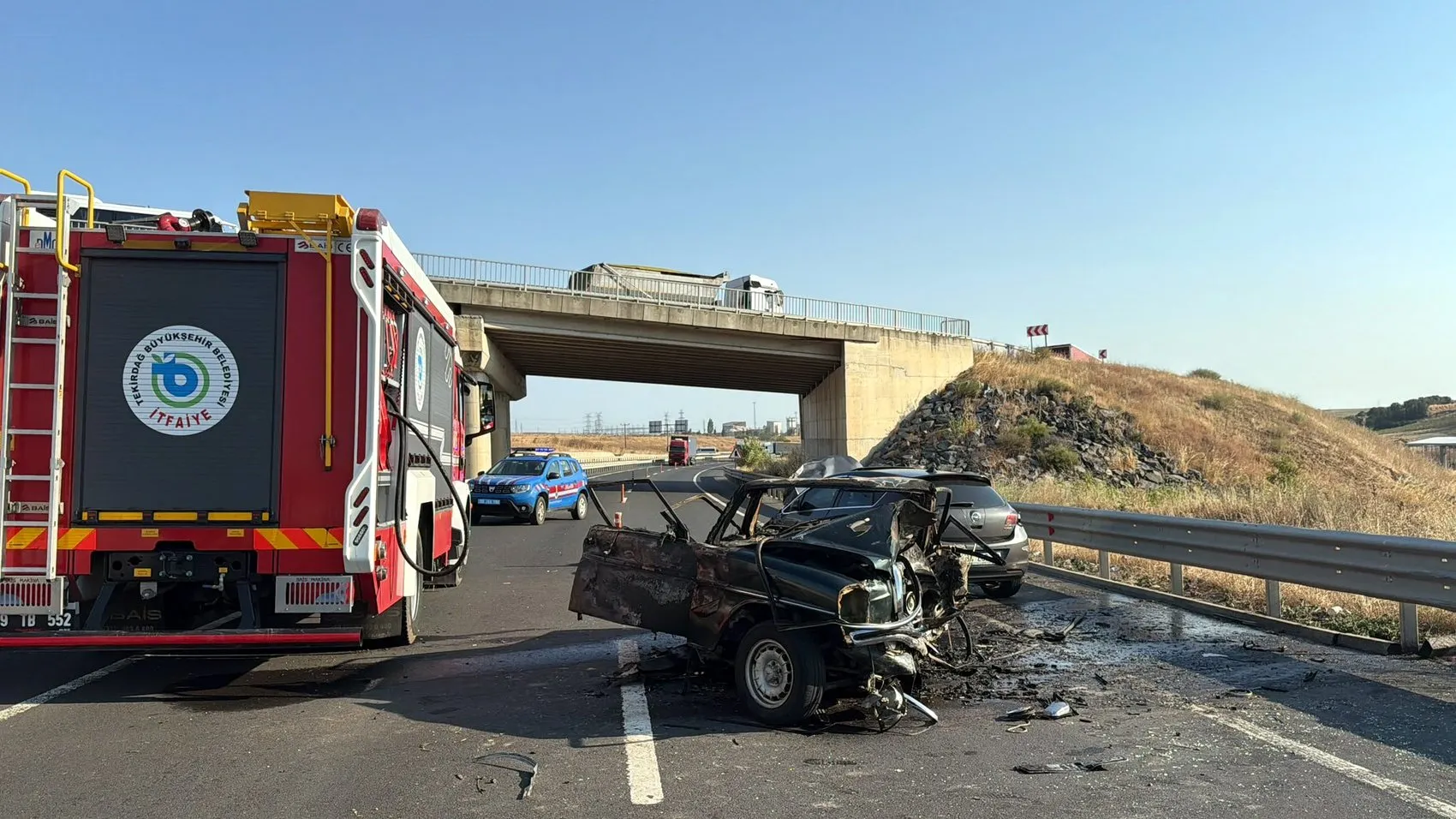 Tekirdağ Çorlu’da feci kaza Yanan araçta can verdi