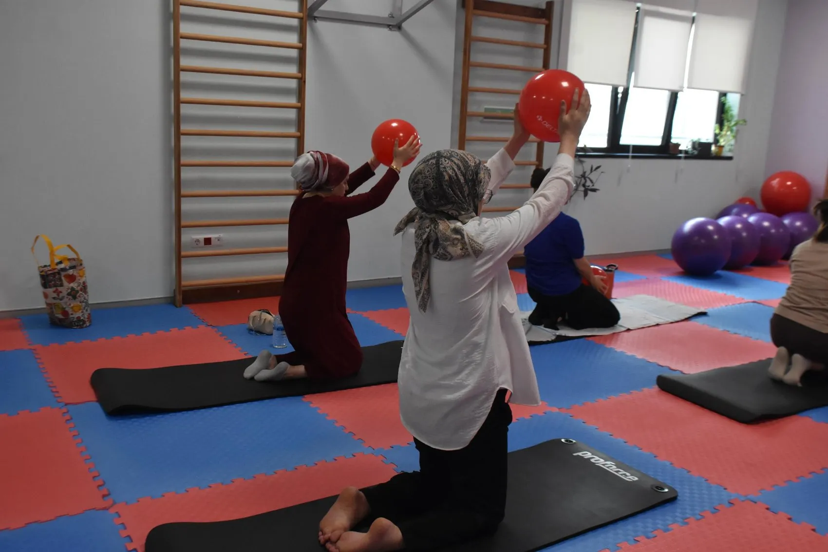 İzmir’de anne adayları için özel doğuma hazırlık dönemi başladı