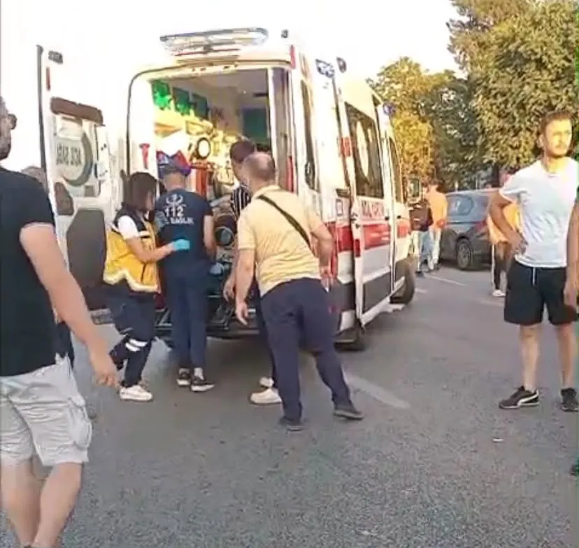 Samsun'da kavşakta elektrikli bisiklete çarpan otomobil 18 yaşındaki kadını öldürdü