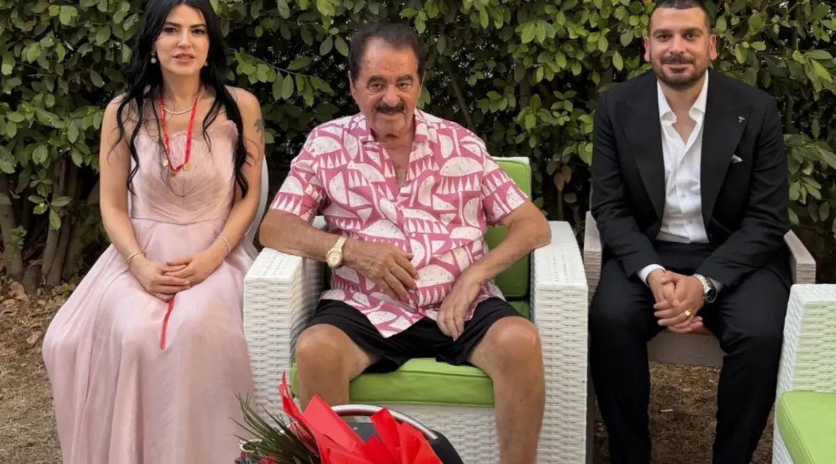 İbrahim Tatlıses manevi kızına beşi bir yerde taktı! 1