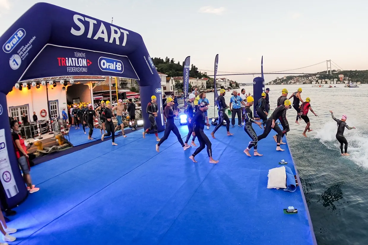 Boğaz’da triatlon heyecanı Kıtalararası yarış Beykoz’da tamamlandı