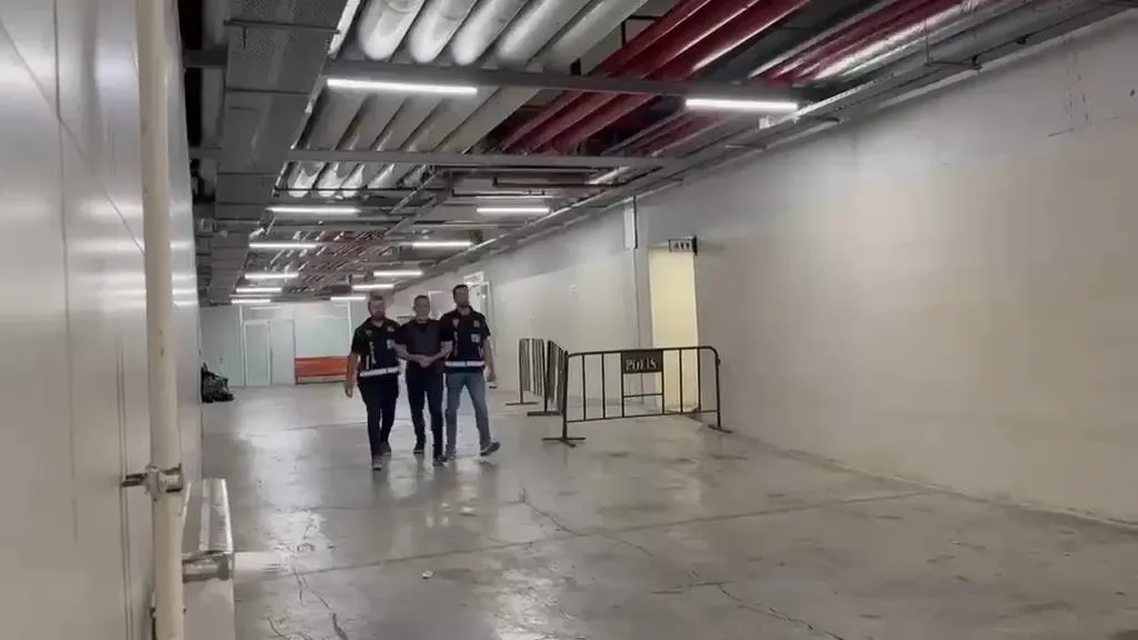 Deprem bağışları mercek altında