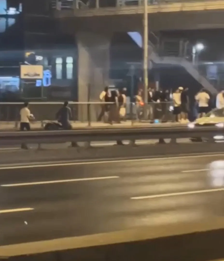 Motosiklet zincirleme kaza çıkardı Aynı noktada iki kaza, üç yaralı