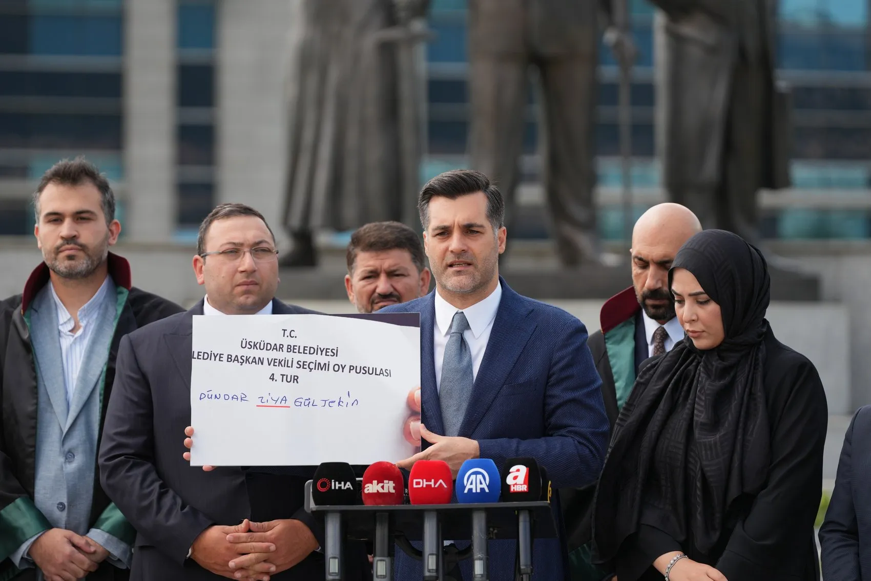Üsküdar’da başkan vekilliği krizine yargı yolu