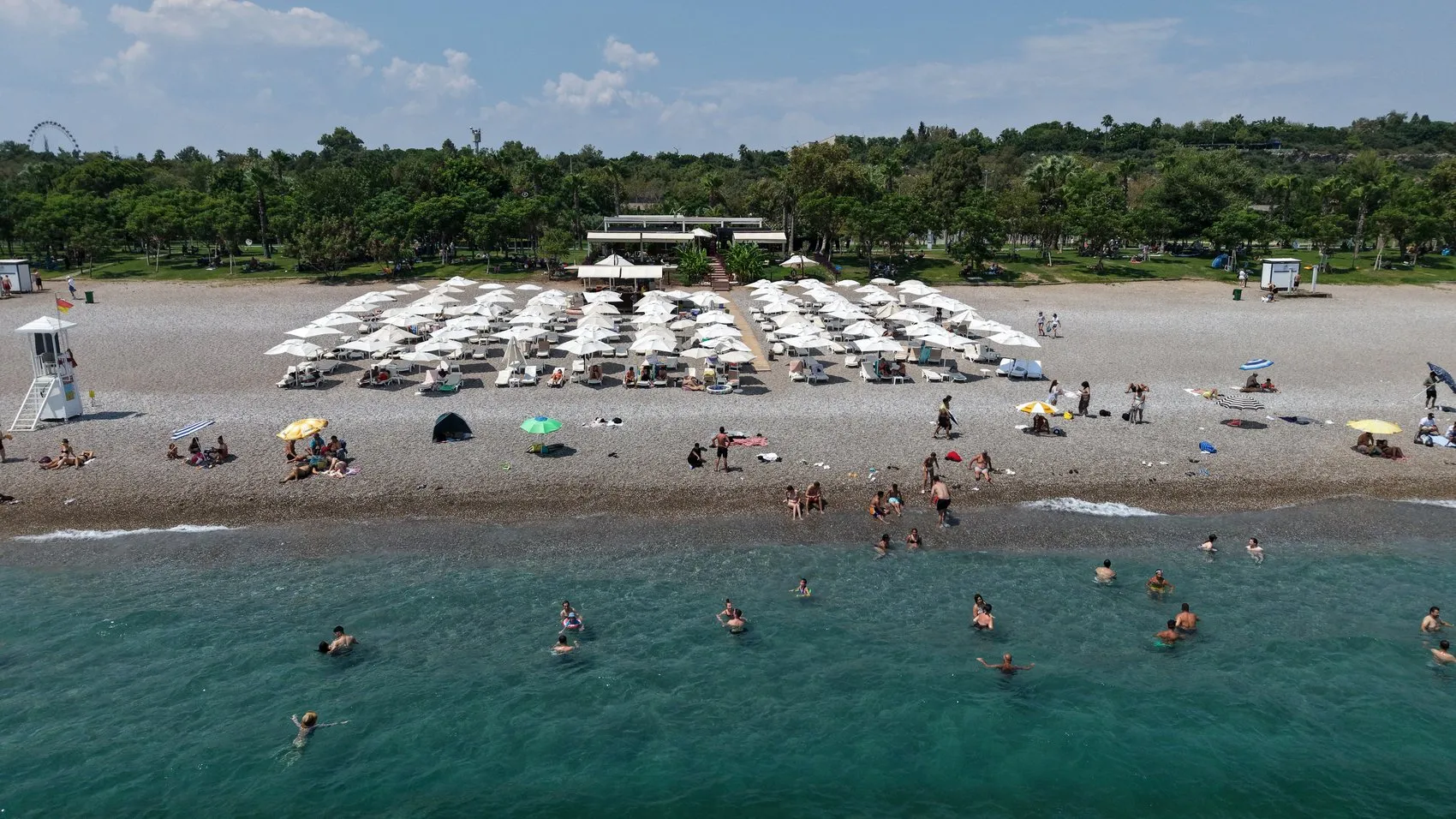 Antalya kavuruyor Termometreler 39 dereceyi gösterdi