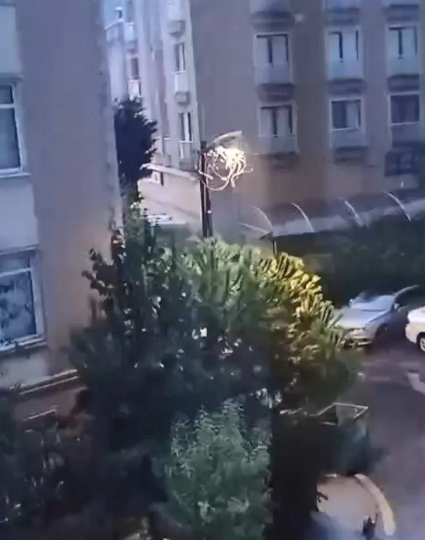 İstanbul’da Geceyi Etkisi Altına Alan Sağanak, Sabah Trafiğini Vurdu