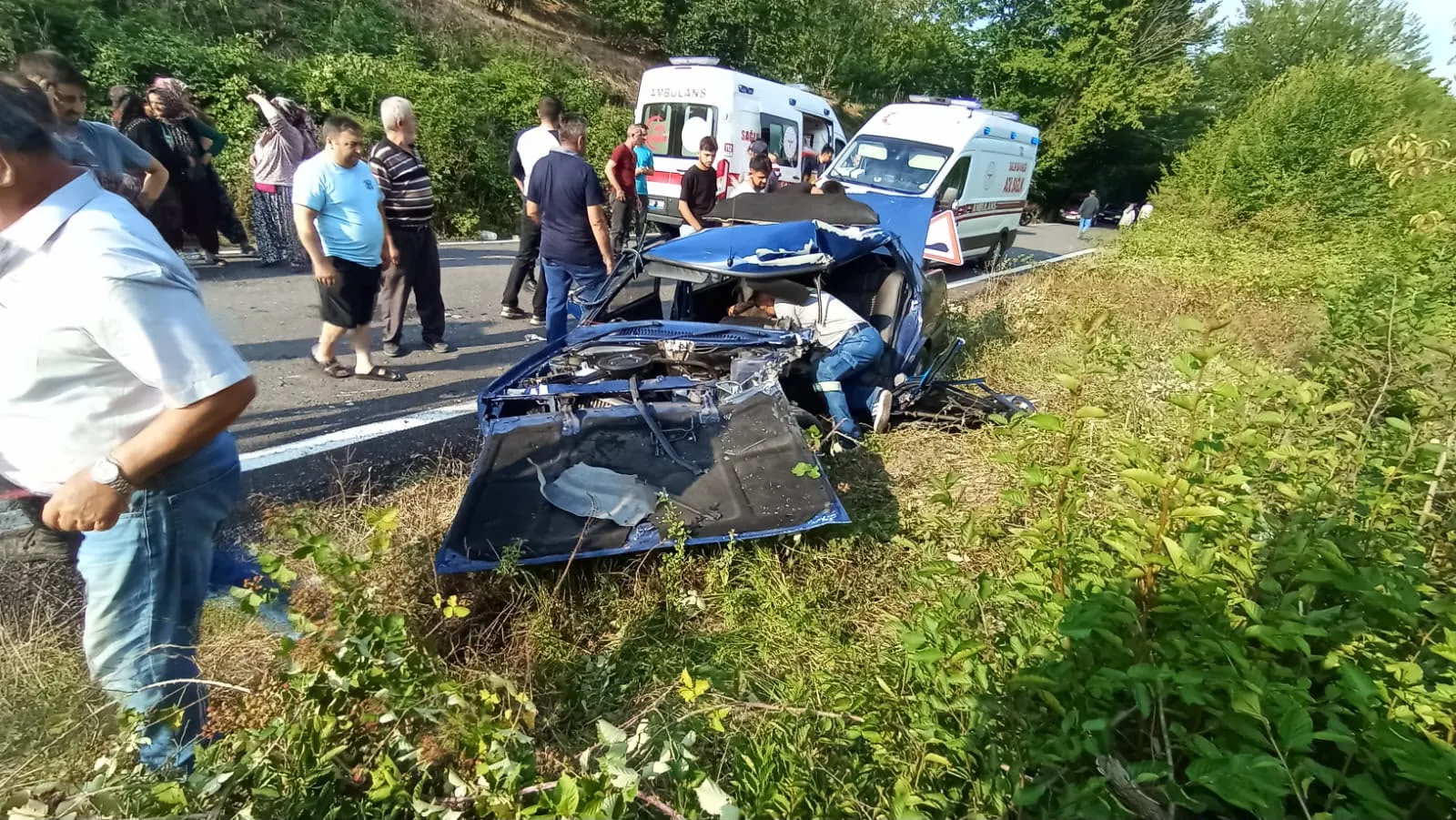 Zonguldak Ereğli’de işçi servisi kazası 4 kişi yaralandı