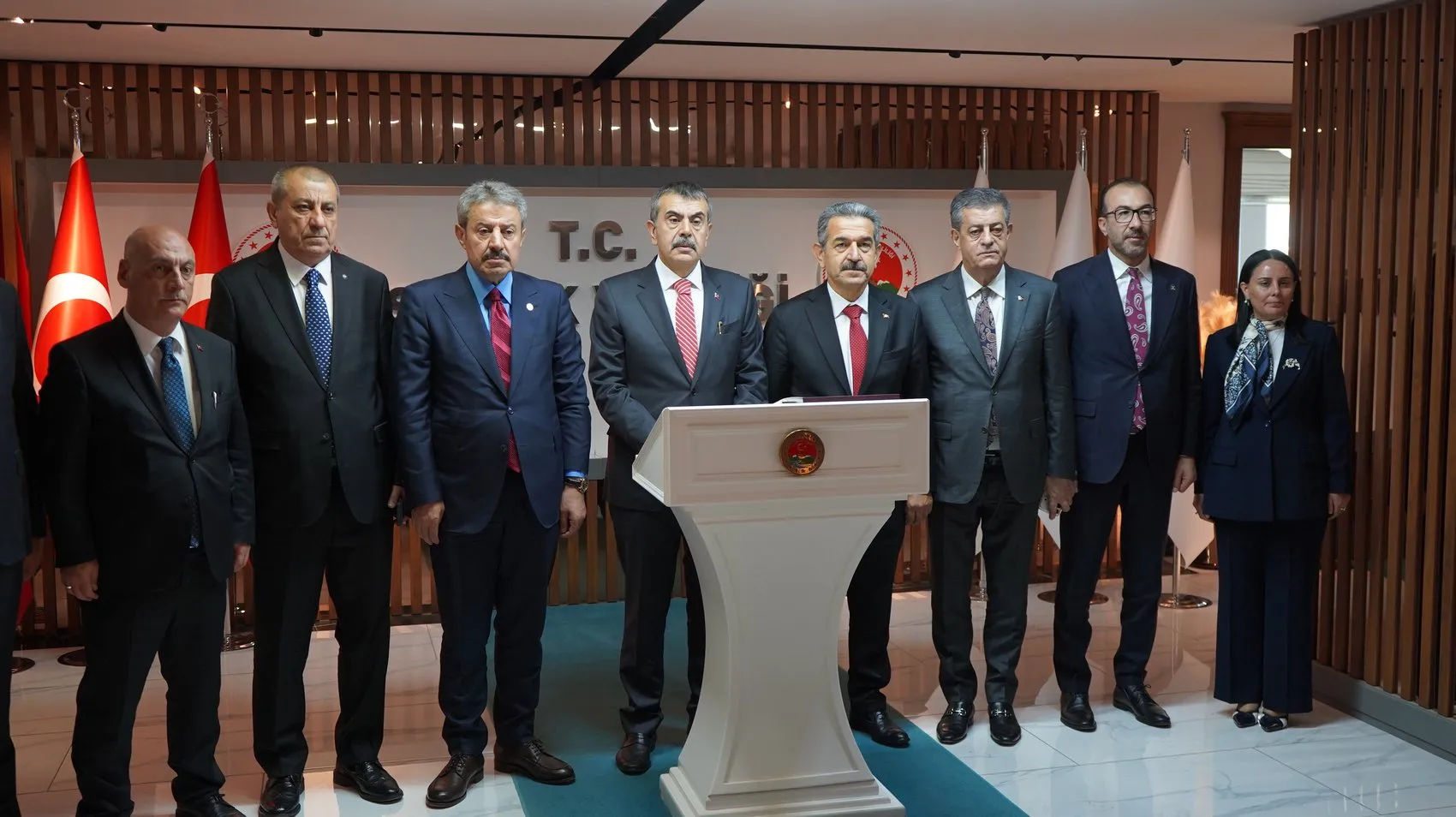 Bakan Tekin'den yeni çözüm süreci için kritik uyarı