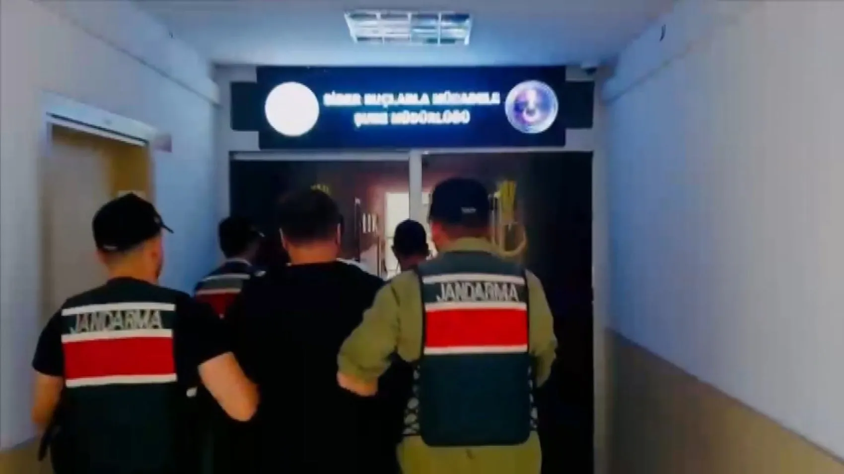 17,9 milyar liralık yasa dışı bahis parasına el koyma 13 gözaltı