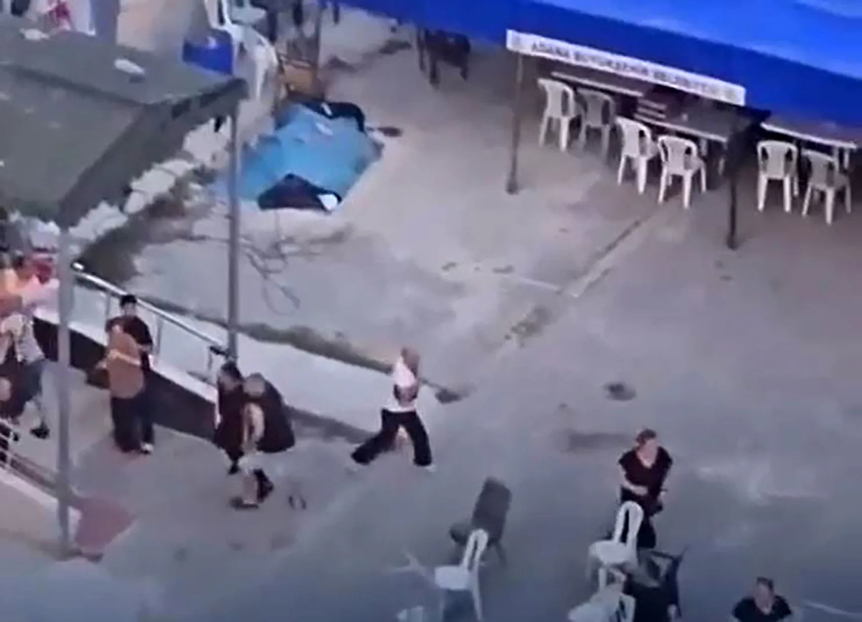 Adana'da taziye evinde silahlı kavga paniği