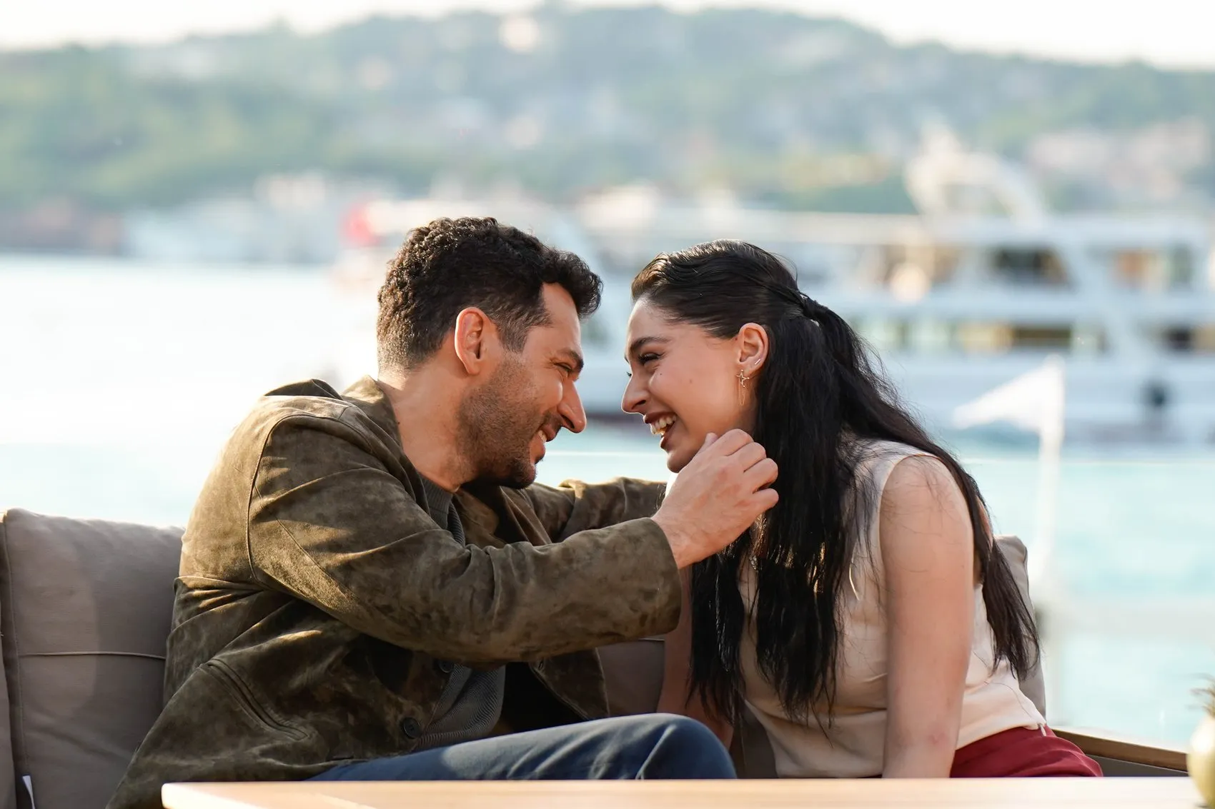 Güller ve Günahlar 12 Eylül'de Kanal D'de