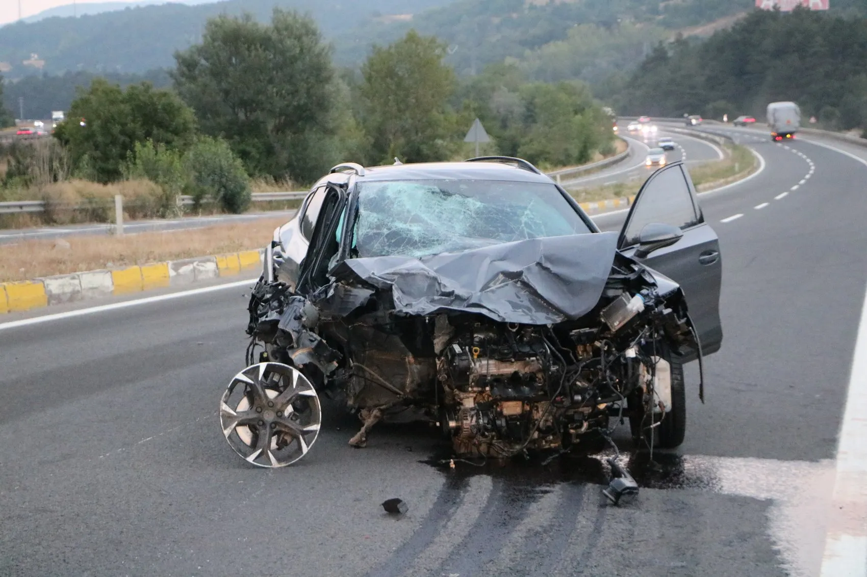 Bolu D-100 kara yolunda feci kaza 1 can kaybı