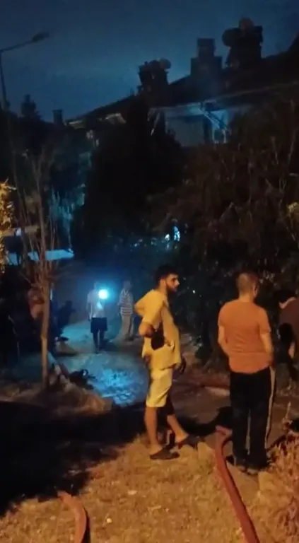 Adana'da boşanmak isteyen eşini reddeden mimar evi ateşe verdi