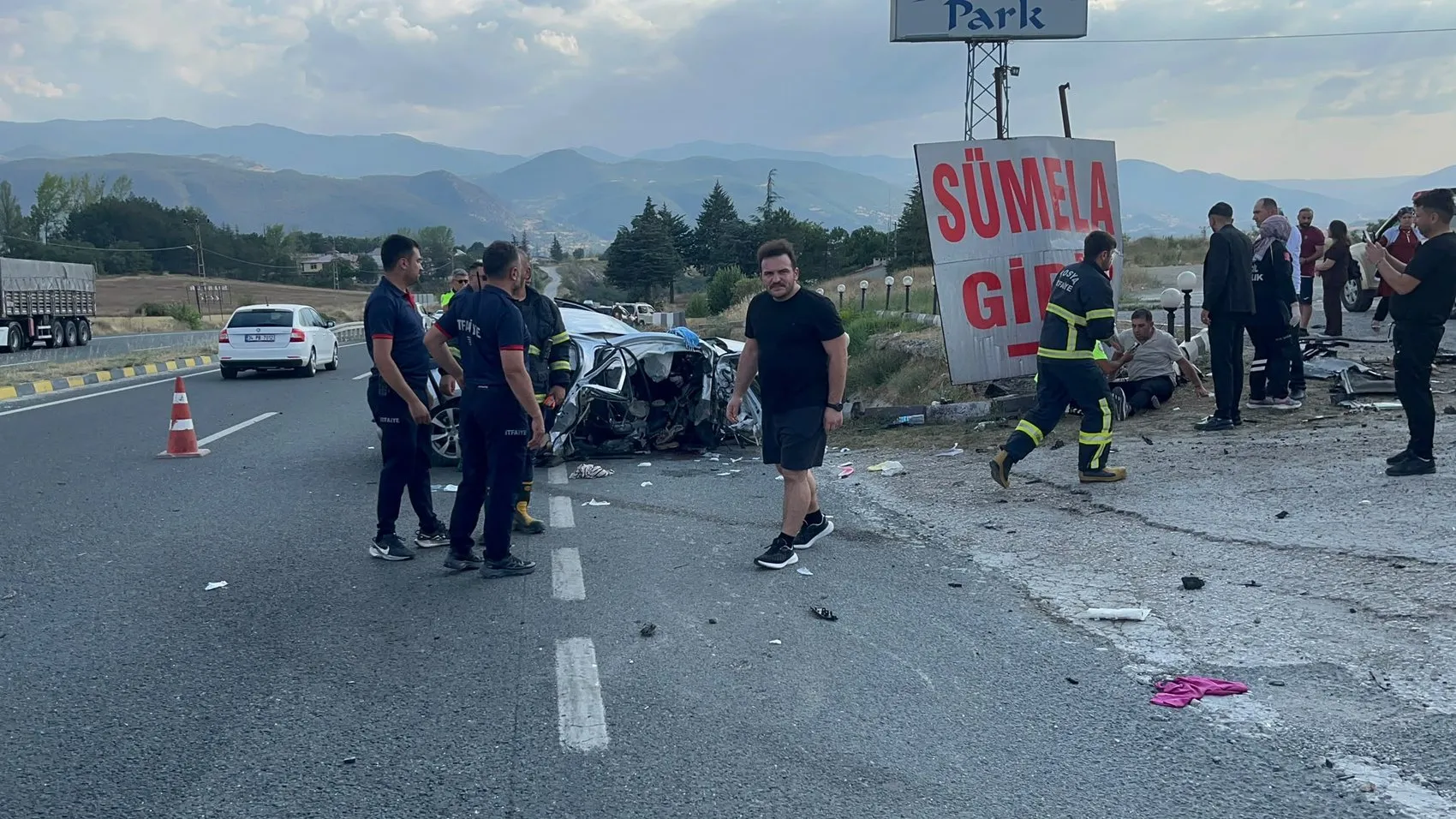 Kastamonu yolunda feci kaza Aynı aileden iki kişi hayatını kaybetti