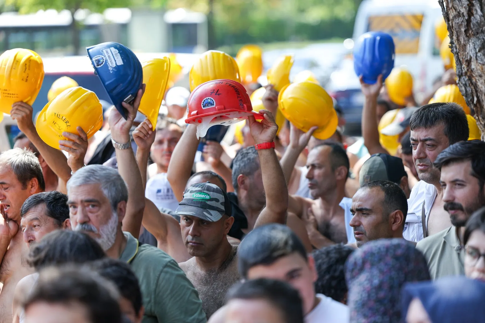 Özel, Ankara'daki madenci eylemine destek verdi "Sözler tutulmuyor"