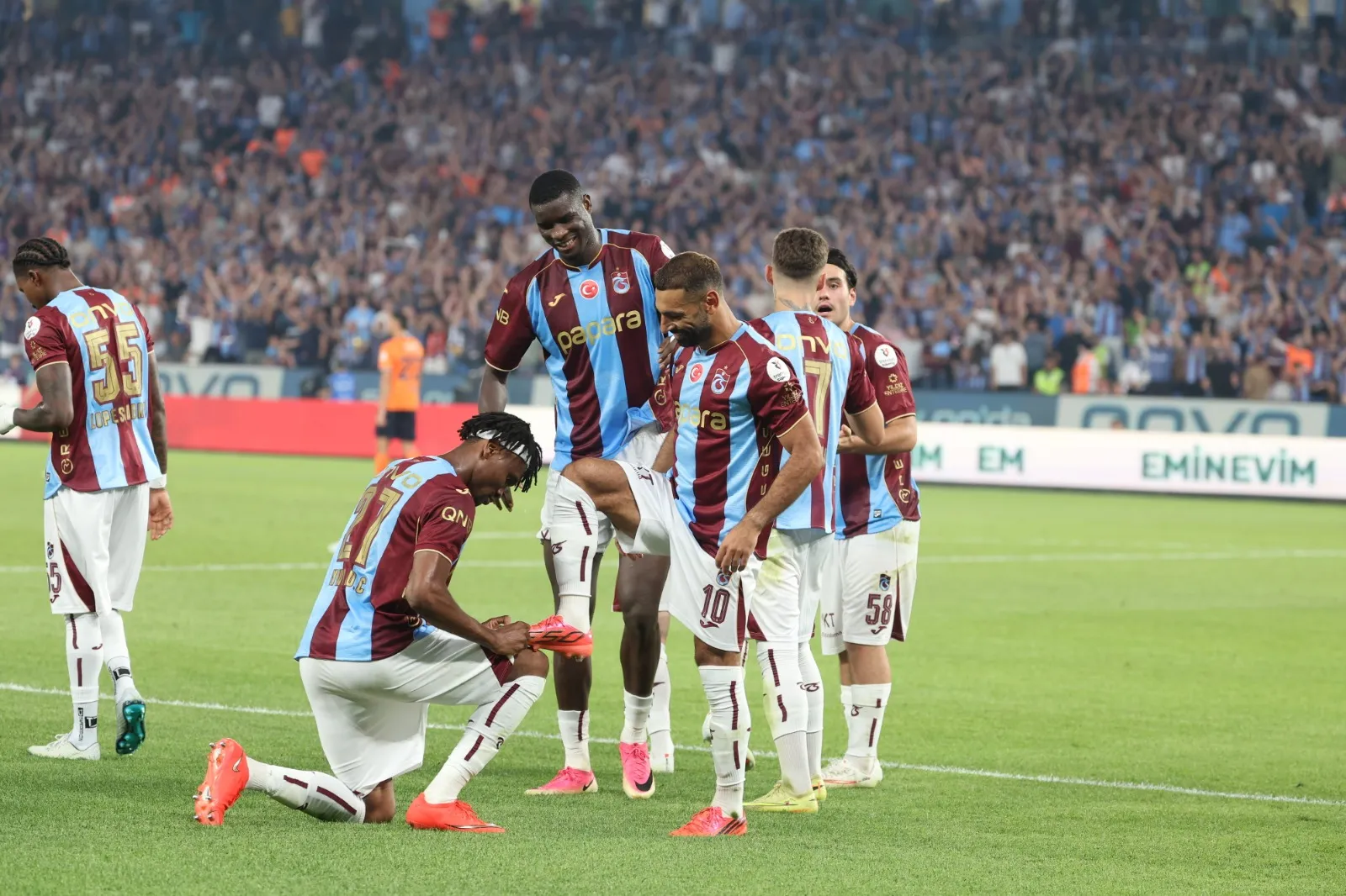 Trabzonspor’u 2 Gollük Salah Uçurdu, İlk Galibiyet Geldi