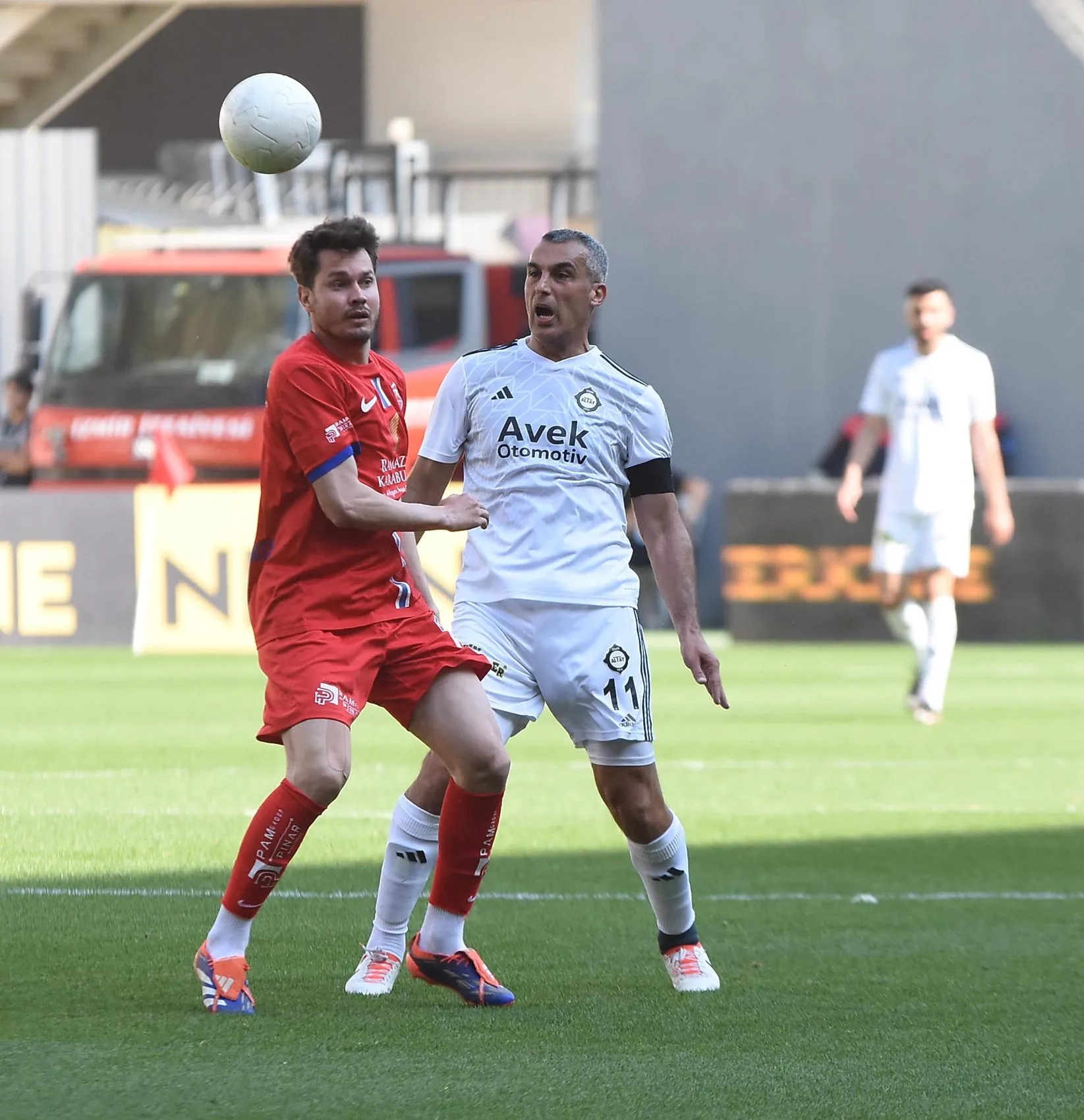Altay'da 45'lik kaptan hem saha hem kulübe için formda
