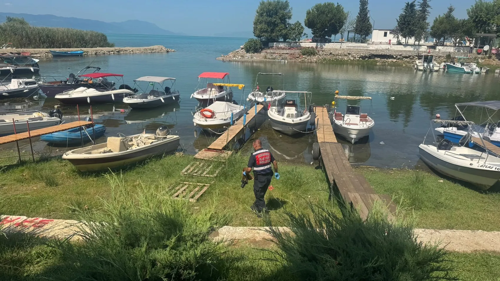 İznik Limanı’nda gece yarısı tekne soygunu