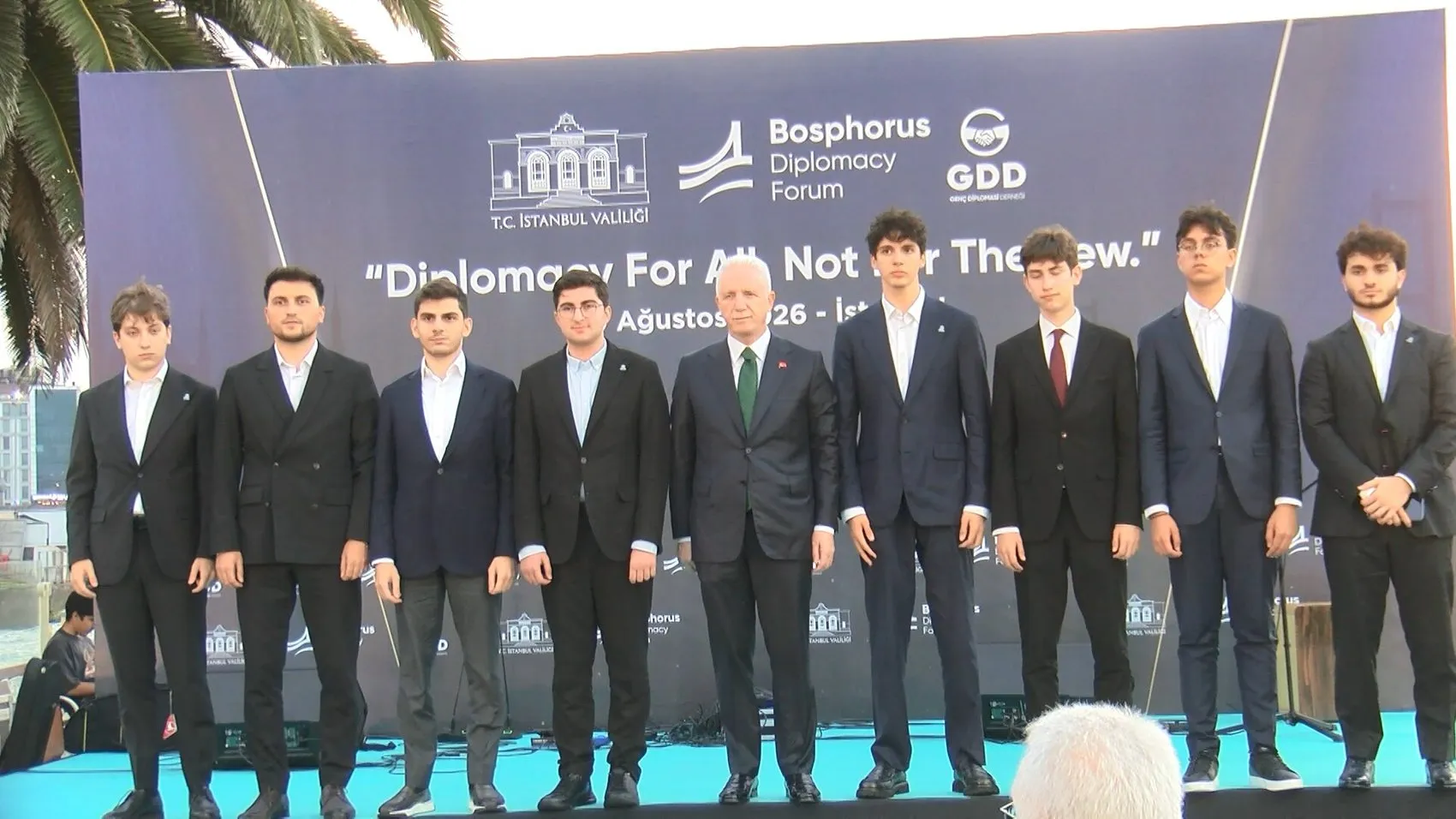 Geleceğin diplomatları İstanbul’da bir araya geldi