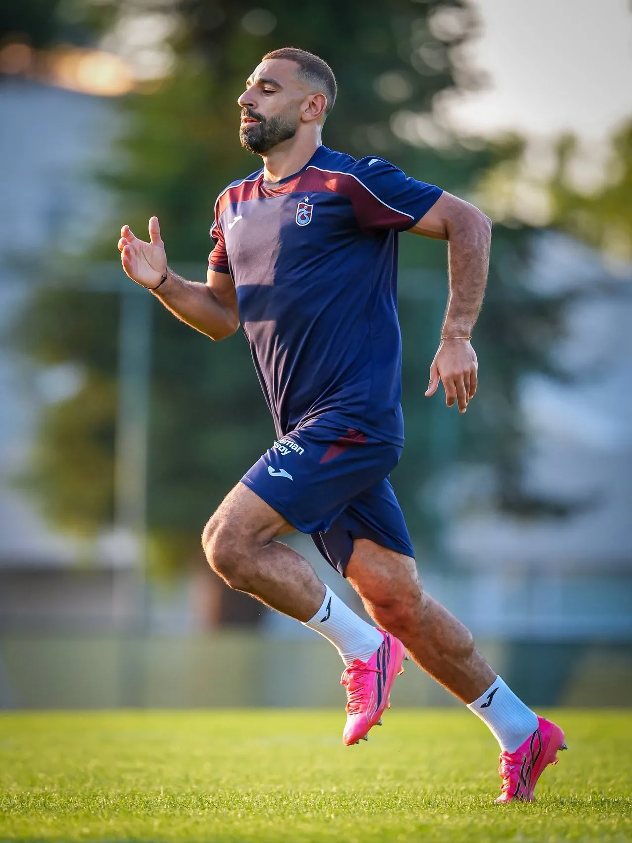Mohamed Salah Trabzon'da formayı giydi